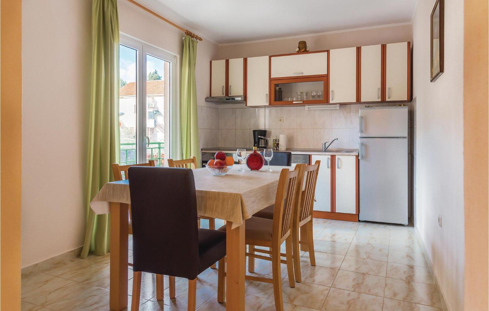 Beautiful Apartment In Raslina With Wifi Exterior photo
